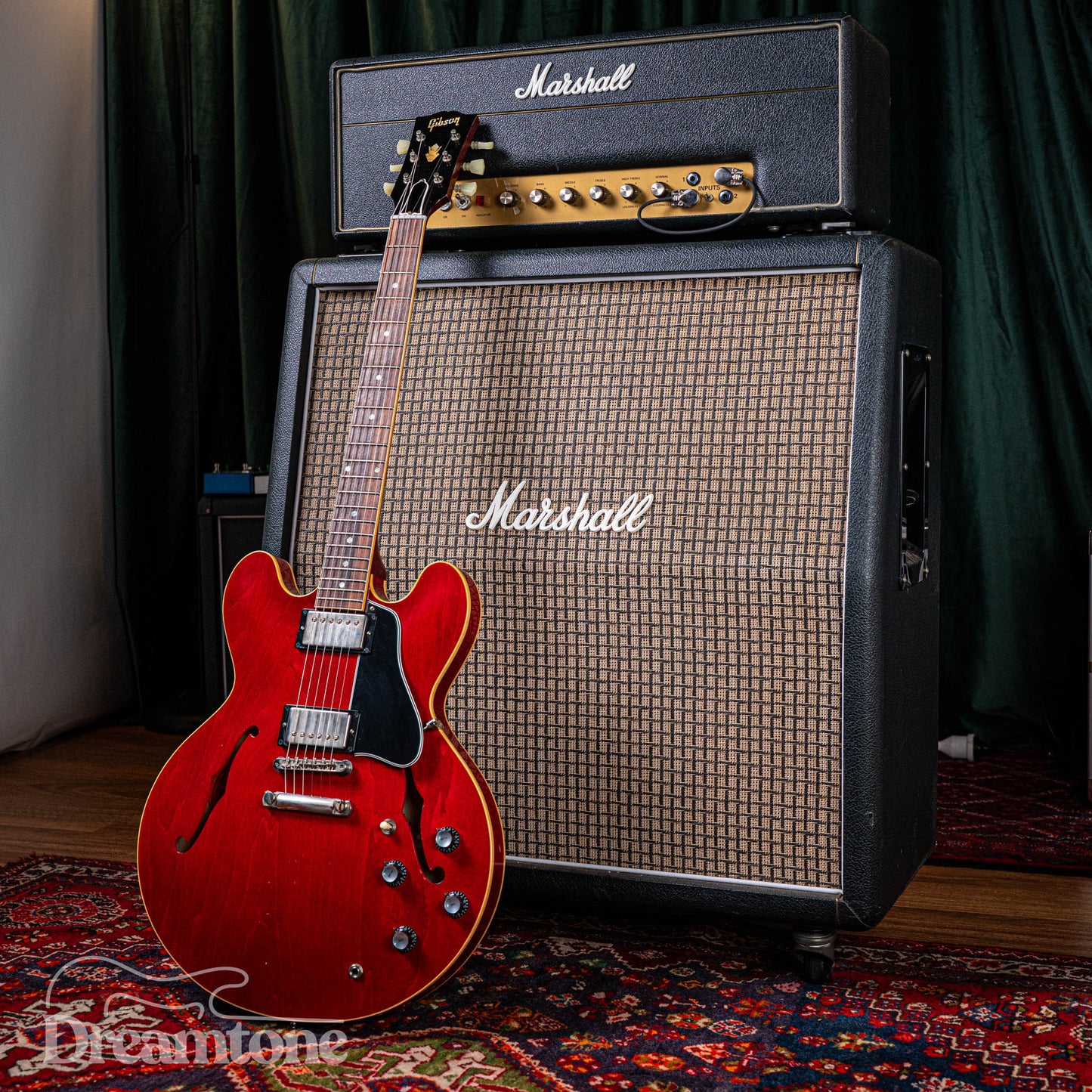 Gibson 1961 ES-335 Sixties Cherry Ultra Light Aged + $2,000