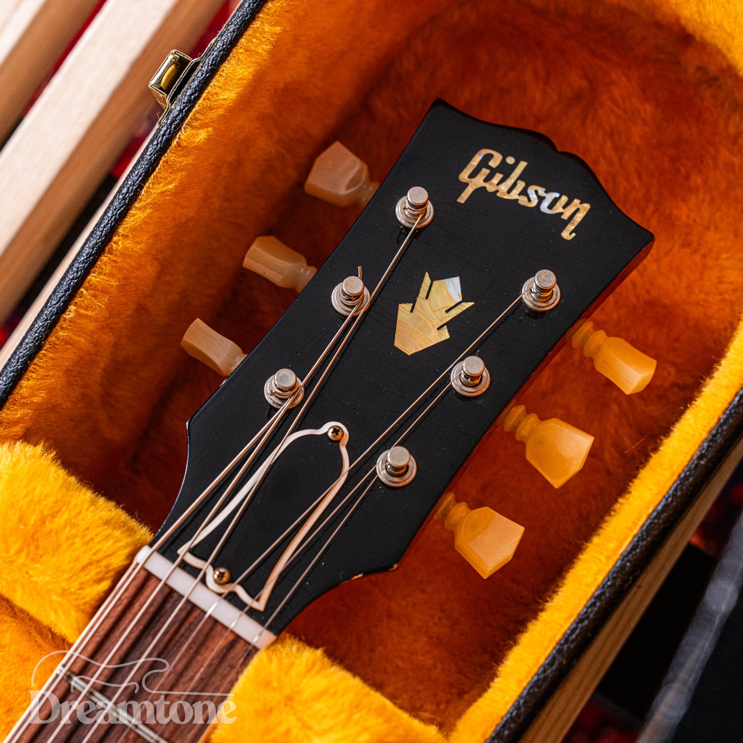 Gibson 1961 ES-335 Sixties Cherry Ultra Light Aged + $2,000