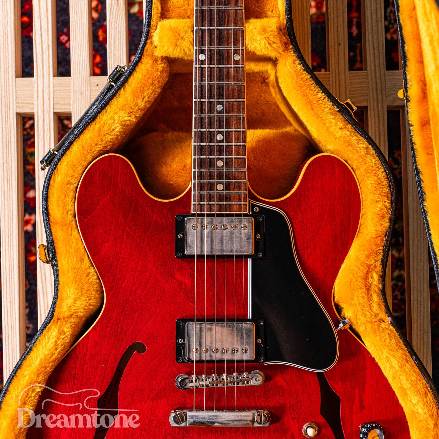 Gibson 1961 ES-335 Sixties Cherry Ultra Light Aged + $2,000